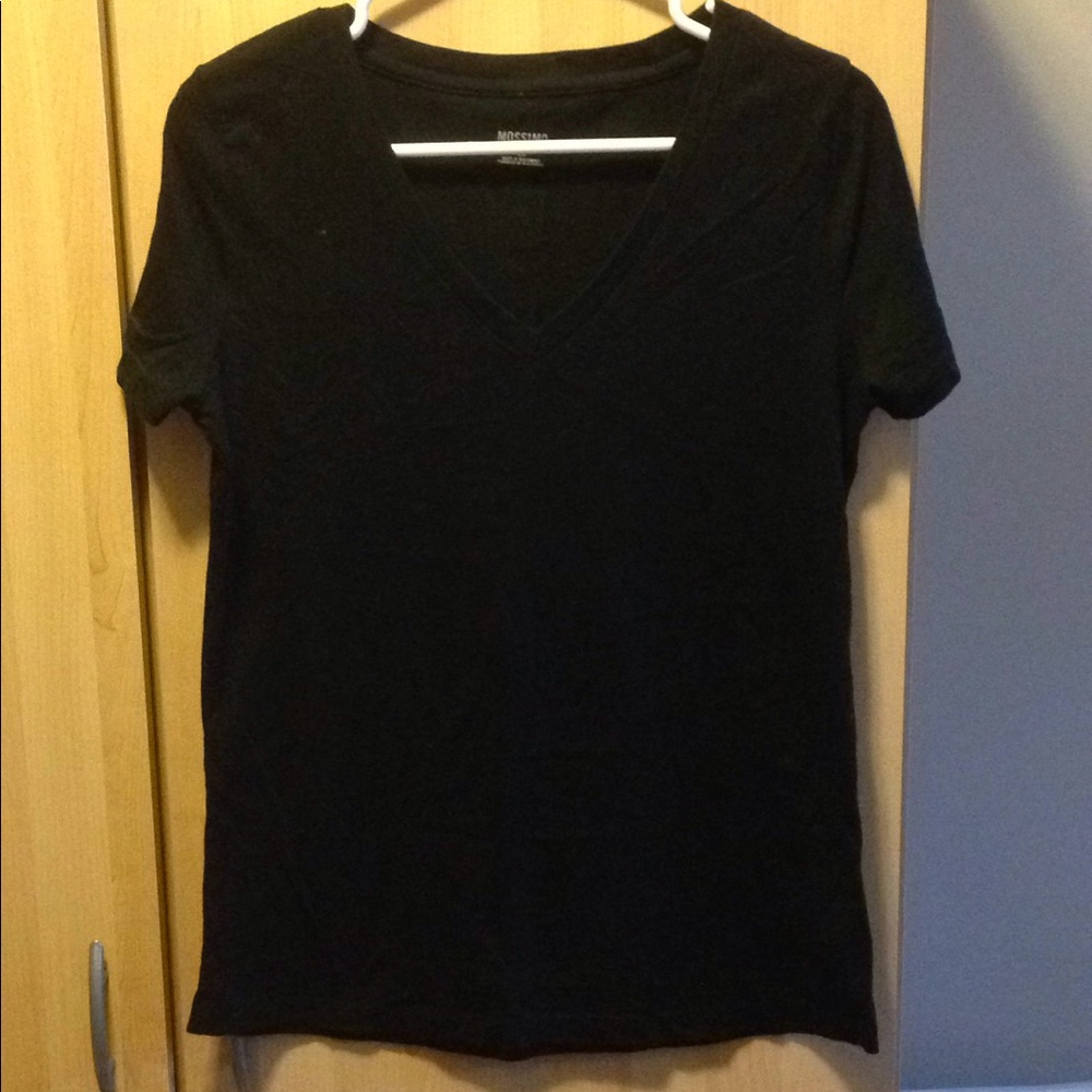 Black tshirt